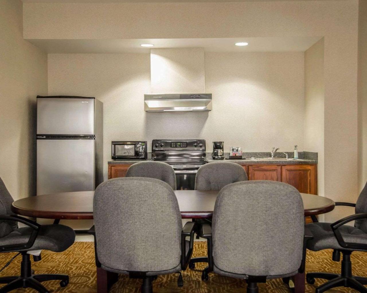 Sleep Inn & Suites Springdale West Экстерьер фото